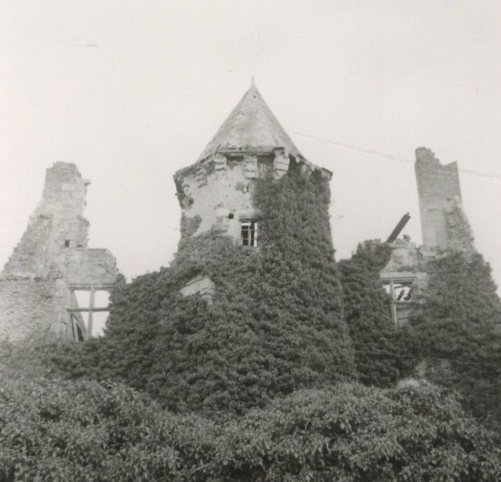 façade sud-ouest, vue partielle