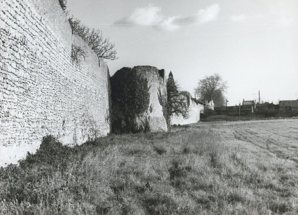 grande courtine sud-ouest, tour d’axe