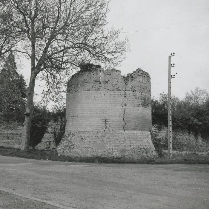 tour d’angle sud-est