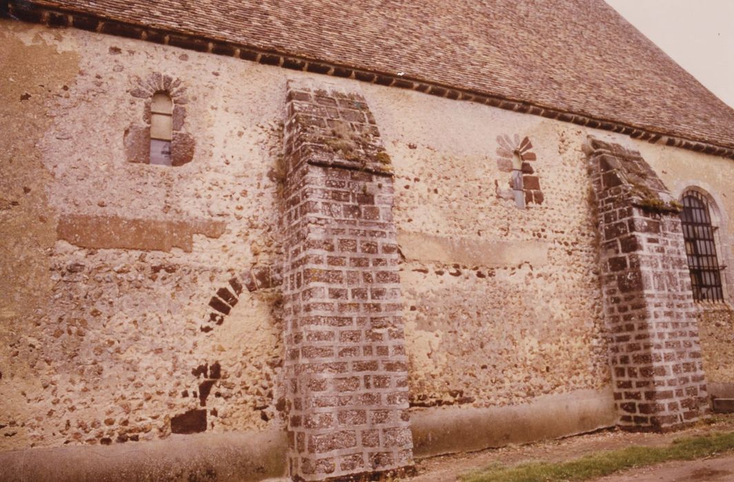 façade latérale sud, vue partielle