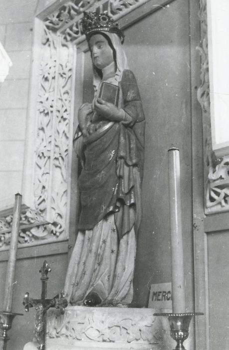 statue : Sainte Emérance