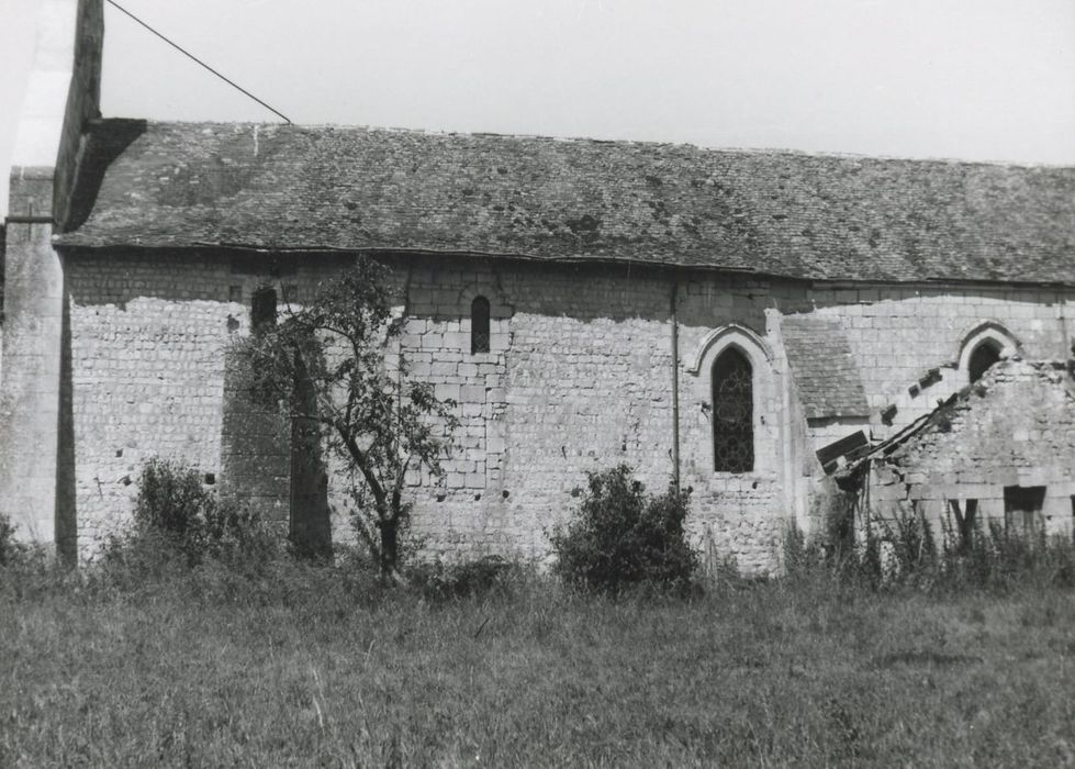 façade latérale sud, vue partielle