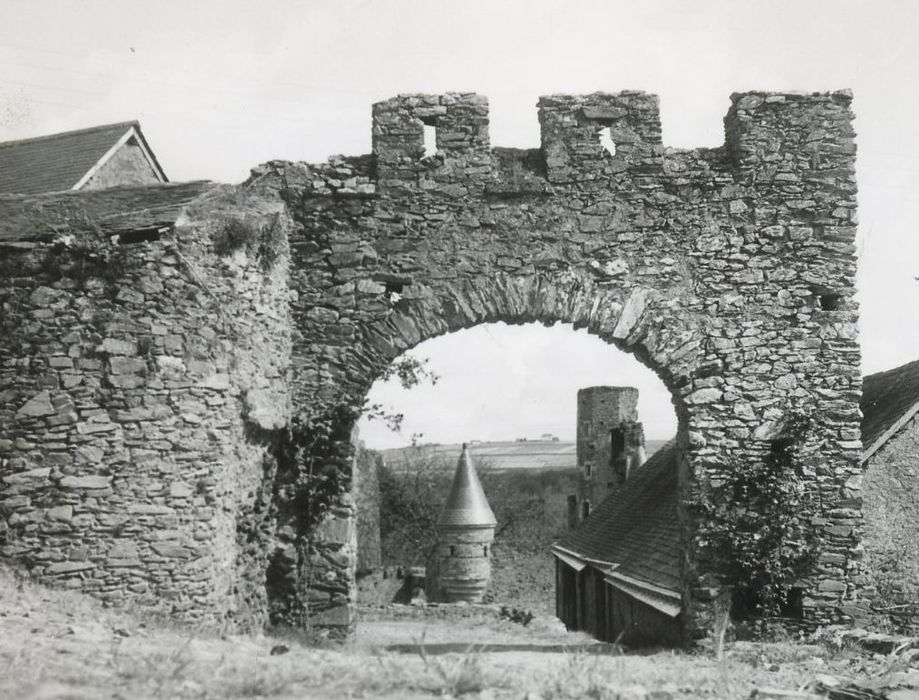 porte fortifiée sud