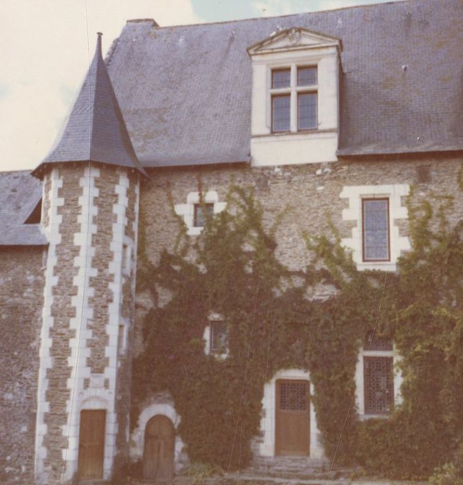 façade ouest, vue partielle