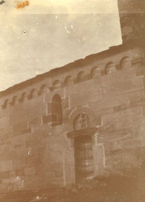 Façade latérale sud, vue partielle