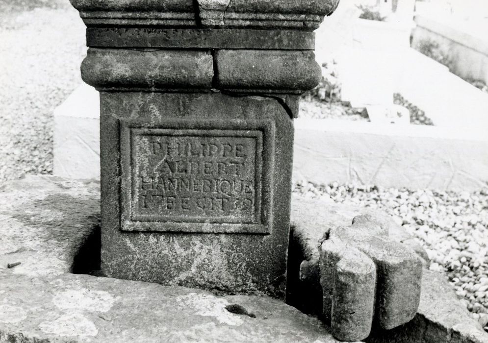 détail du socle