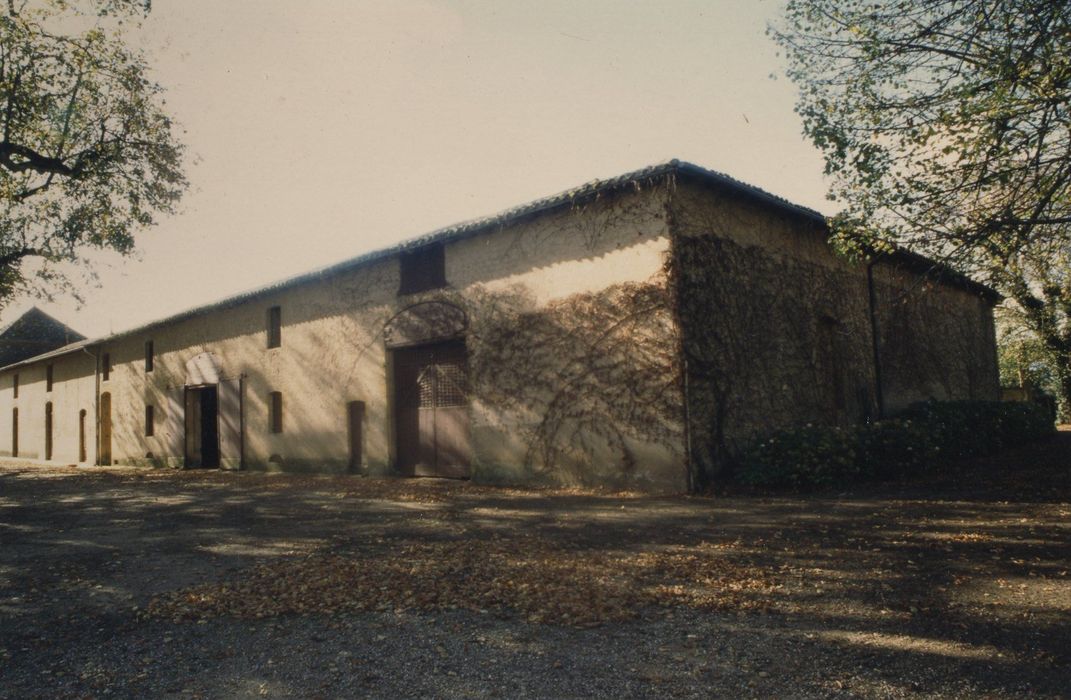 communs ouest, façades nord et est