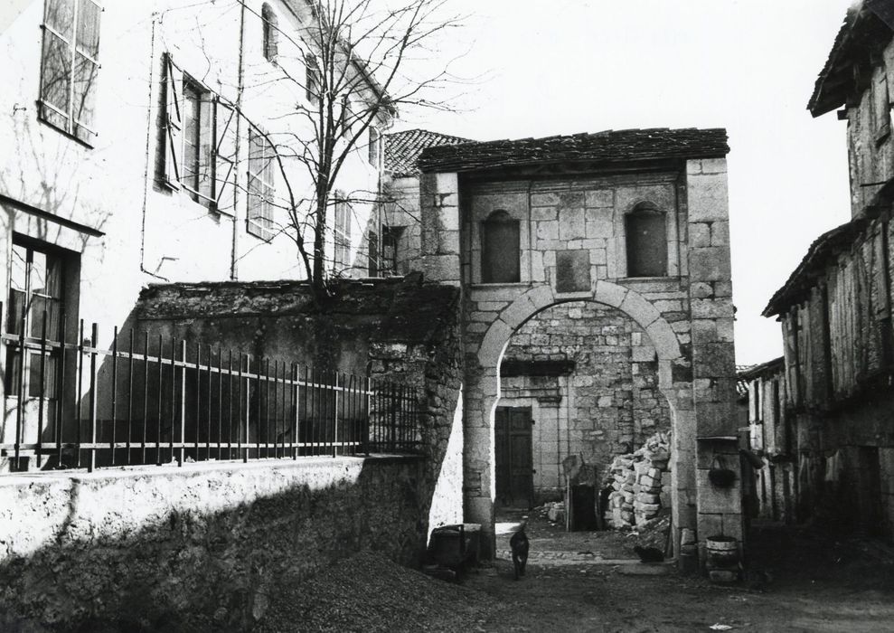 portail d’accès à la cour, élévation nord-ouest