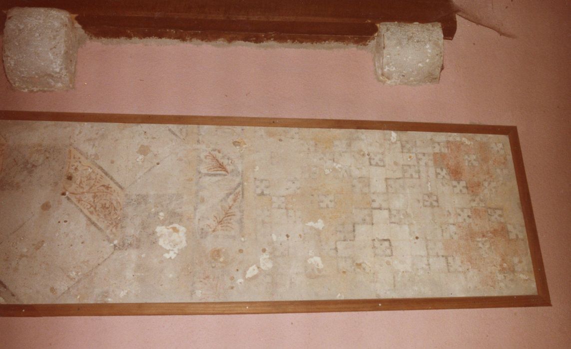 dernier niveau, chambre de l’angle sud-ouest, peinture monumentale décorative (fragments), détail