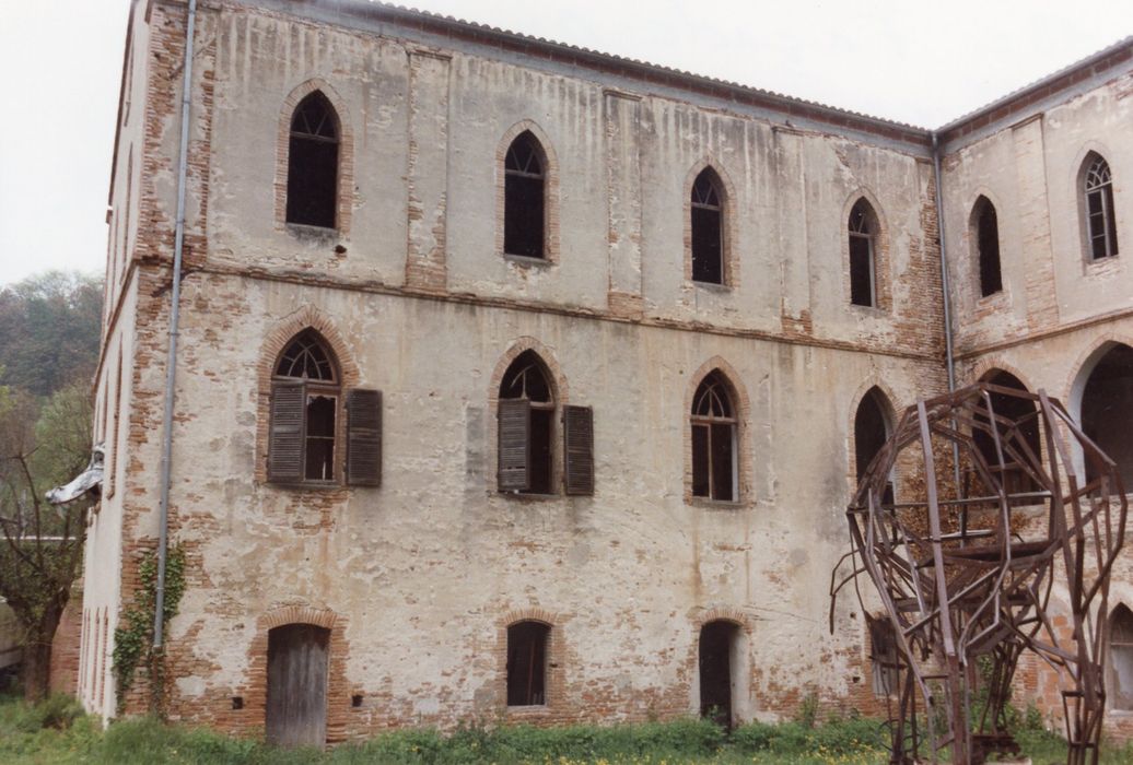 petit séminaire, façades sur cour, vue partielle