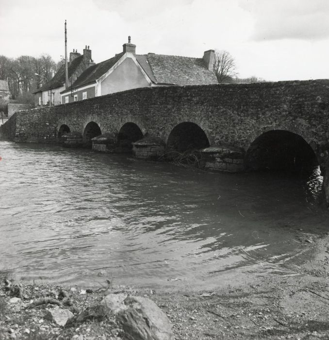 vue générale du pont depuis l’amont