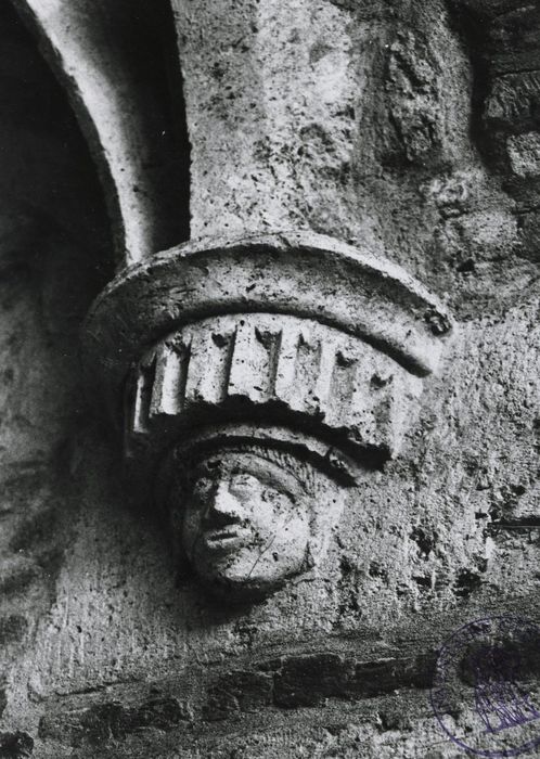 escalier, détail d’un culot sculpté