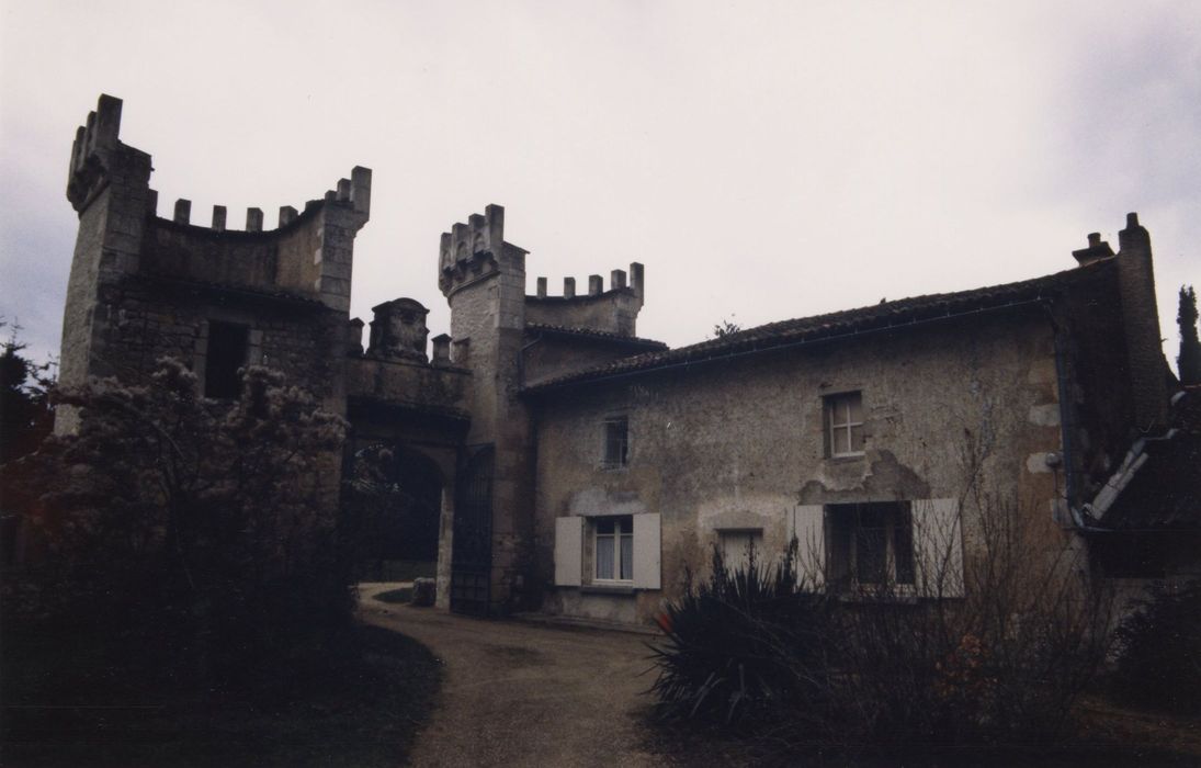 poterne d’entrée, élévation nord-ouest