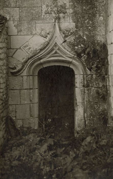 porte d’accès à la chapelle