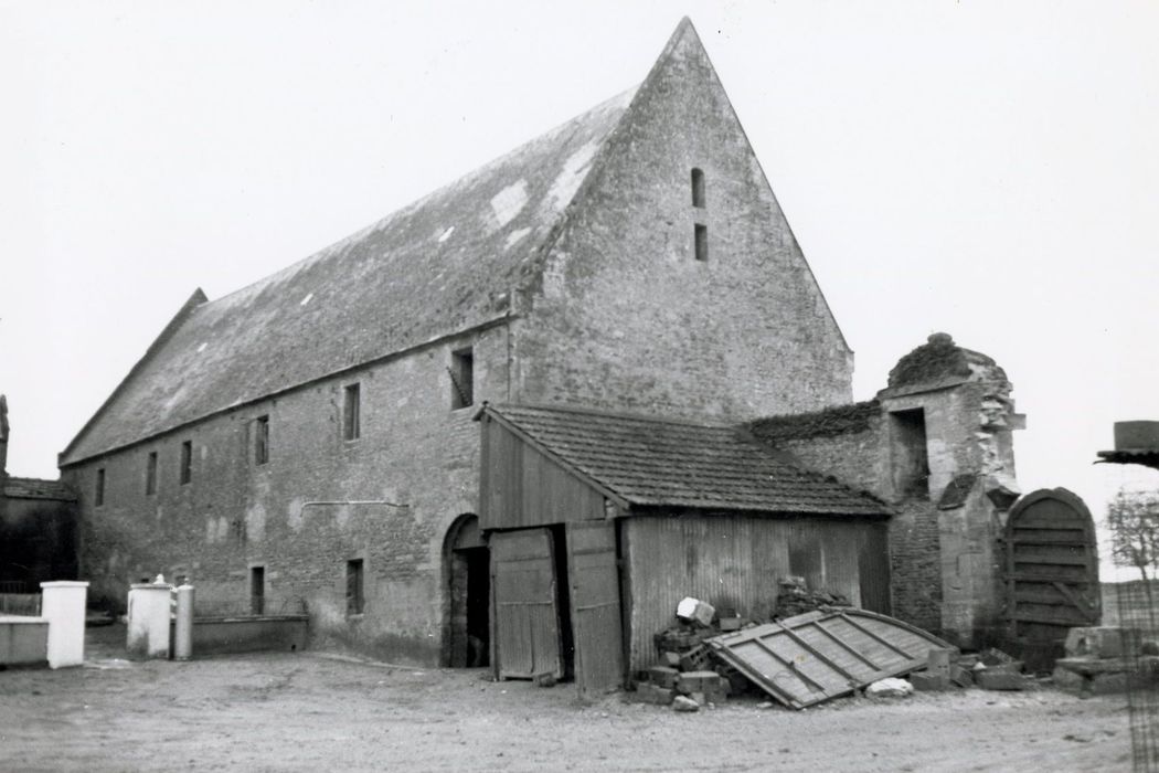 aile sud des communs, façades nord et ouest