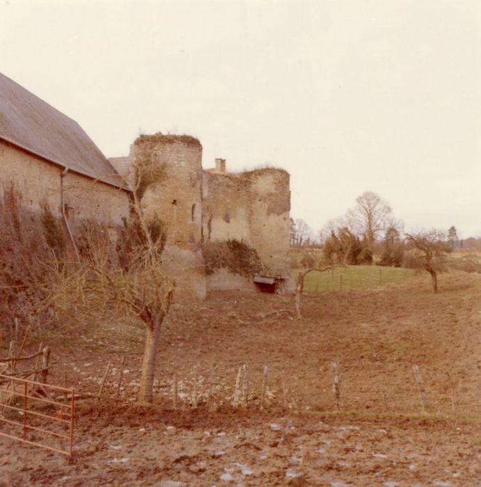 vue partielle du château depuis le Sud