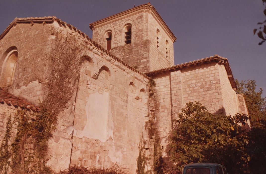 Façade latérale sud, vue partielle