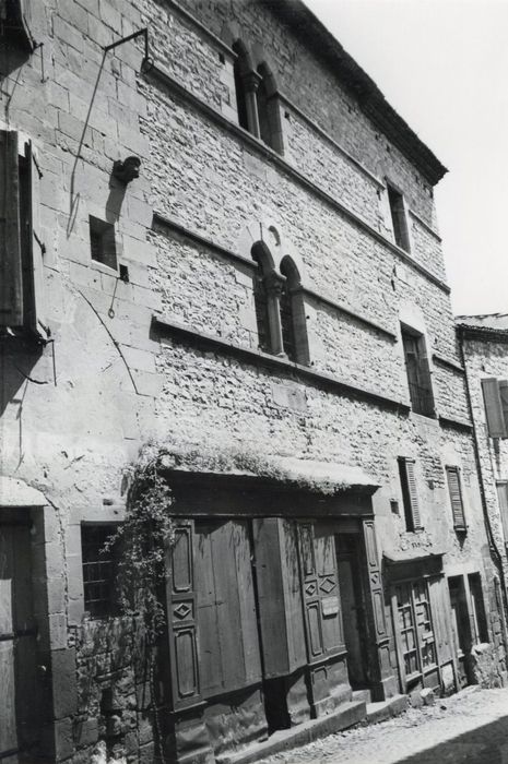 façade sur la Grande-rue