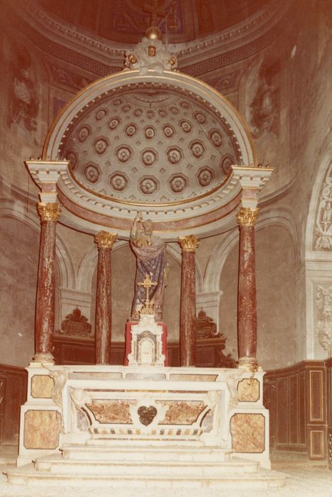 autel (maître-autel), tabernacle et ciborium