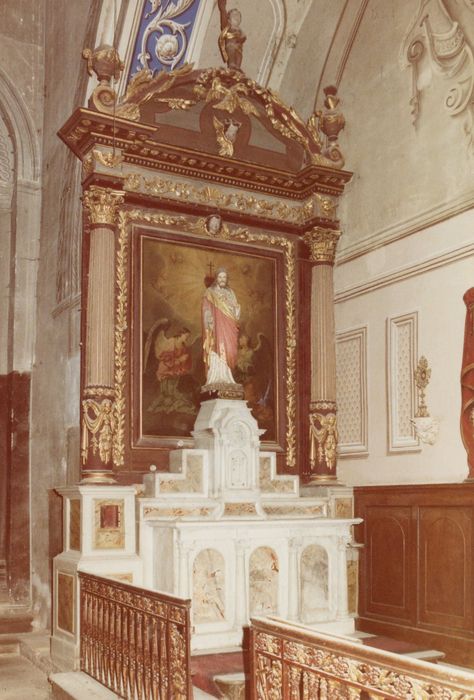 autel latéral sud, tableau : Adoration du Sacré-Coeur par les anges