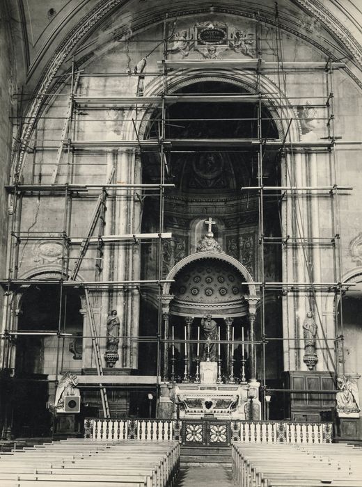 autel (maître-autel), tabernacle et ciborium