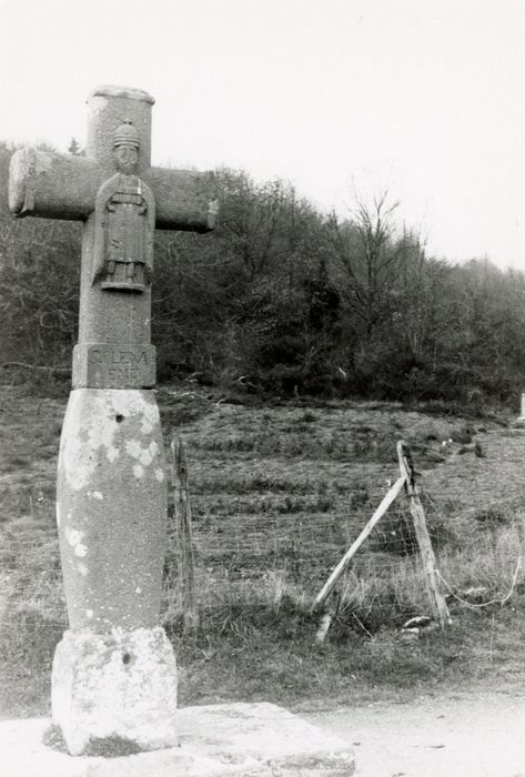 vue générale de la croix