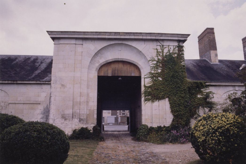 porche centrale ouest, élévation est