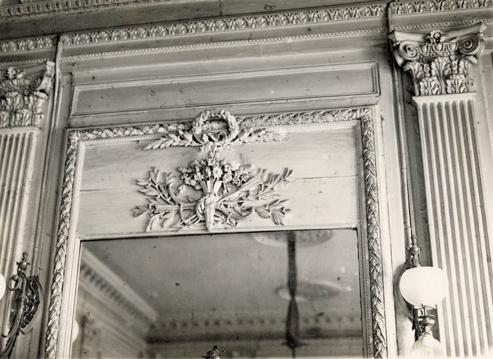 grand salon, lambris de revêtement, détail