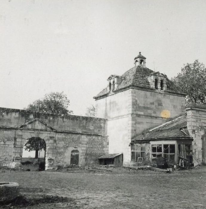 cour des communs, pavillon ouest, 