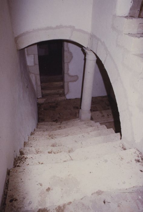 escalier, vue partielle