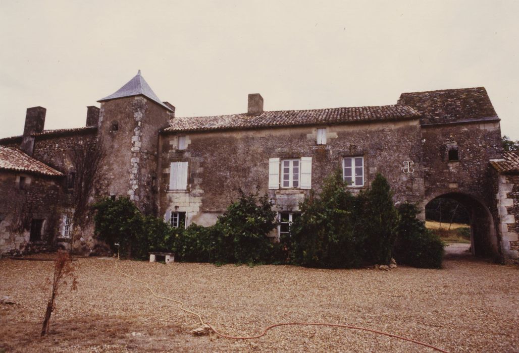 aile est, façade ouest