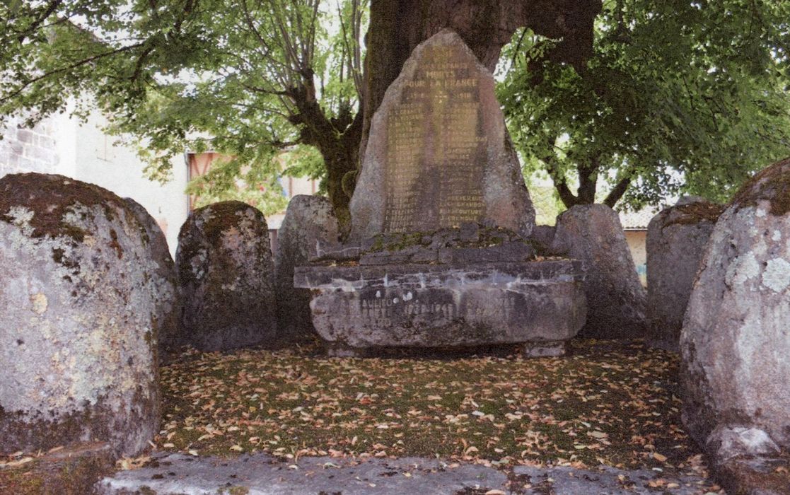 vue générale du monument (photocopie numérisée)