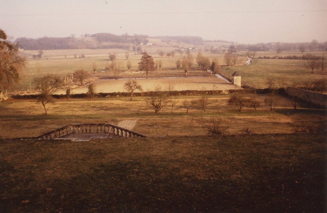 parc, vue générale depuis la terrasse est du château