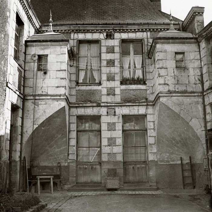 façade sur la cour d’honneur