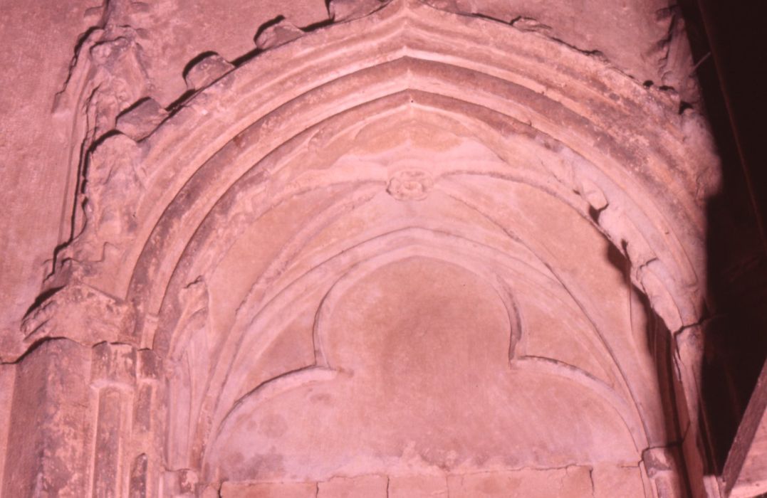 chapelle, oratoire latéral, lavabo, détail