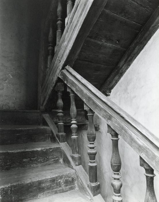 aile nord, escalier, vue partielle