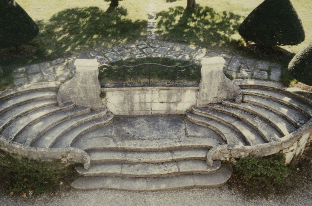 parc, escalier d’accès aux terrasses