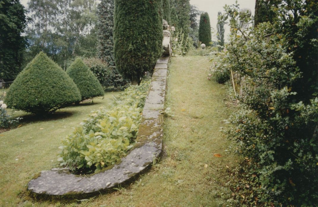 parc, rampe d’accès à la deuxième terrasse