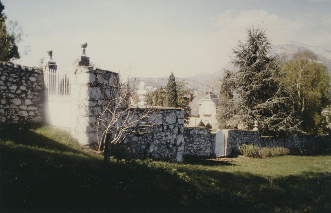 parc, mur d’enceinte est