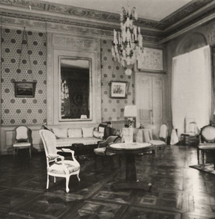 grand salon, vue partielle