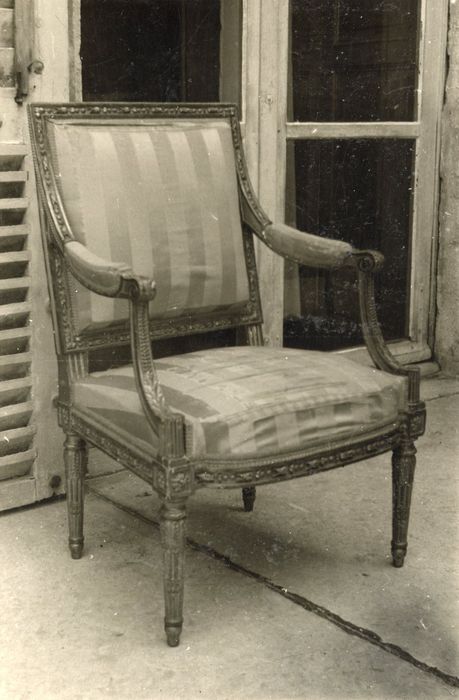 salon Louis XVI, fauteuil