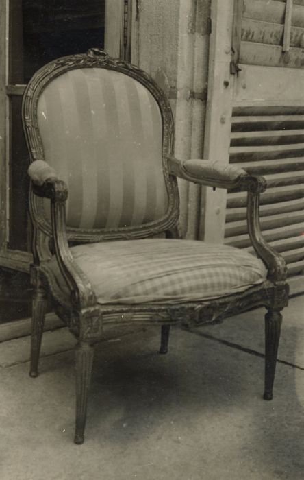 salon Louis XVI, fauteuil