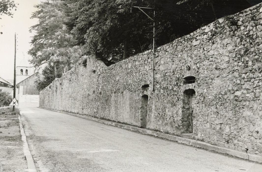 mur de clôture nord