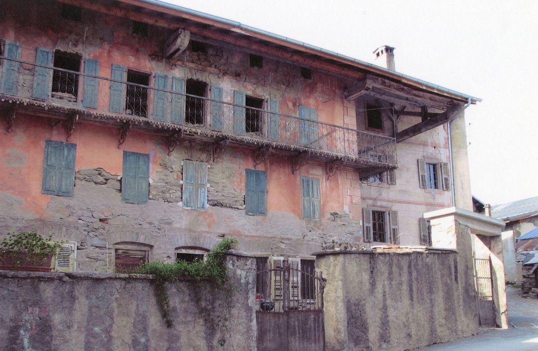 façade sur rue (photocopie numérisée)