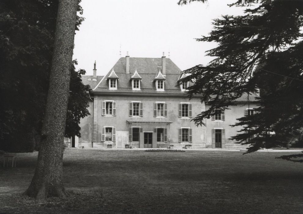 façade ouest, vue partielle