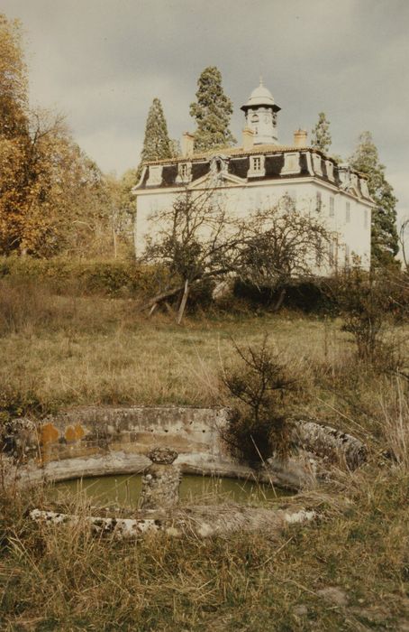 vue partielle du château, façades sud et est