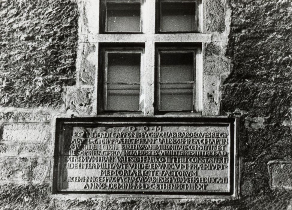 tour Capponi, détail d’une inscription