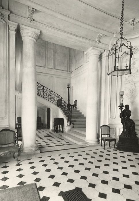 vestibule et escalier d’honneur