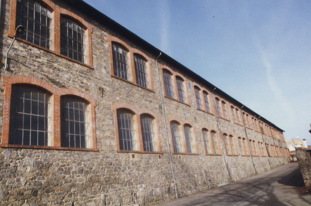 bâtiment des ateliers, façade est