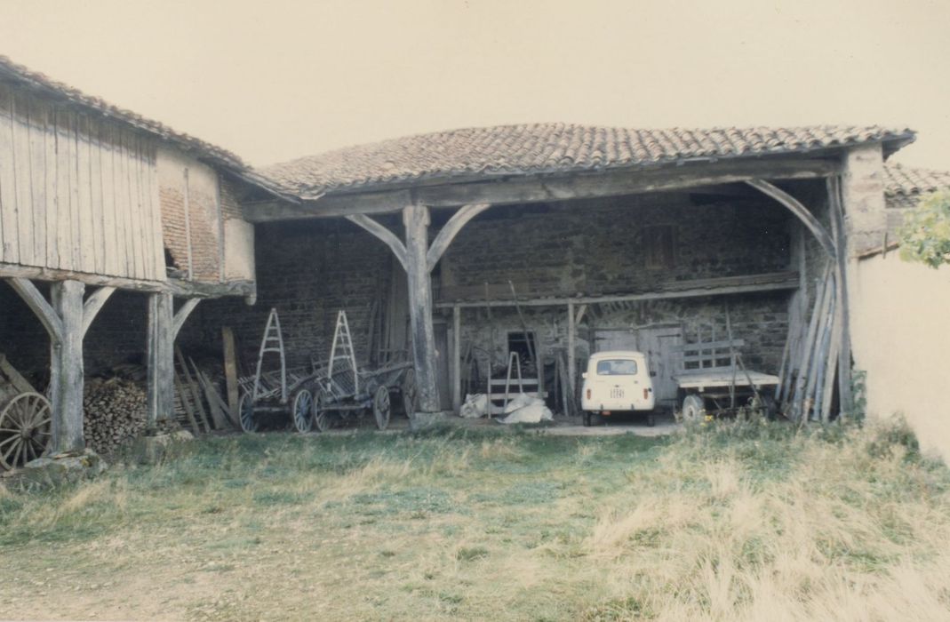 cour intérieure, bâtiment sud, façade nord